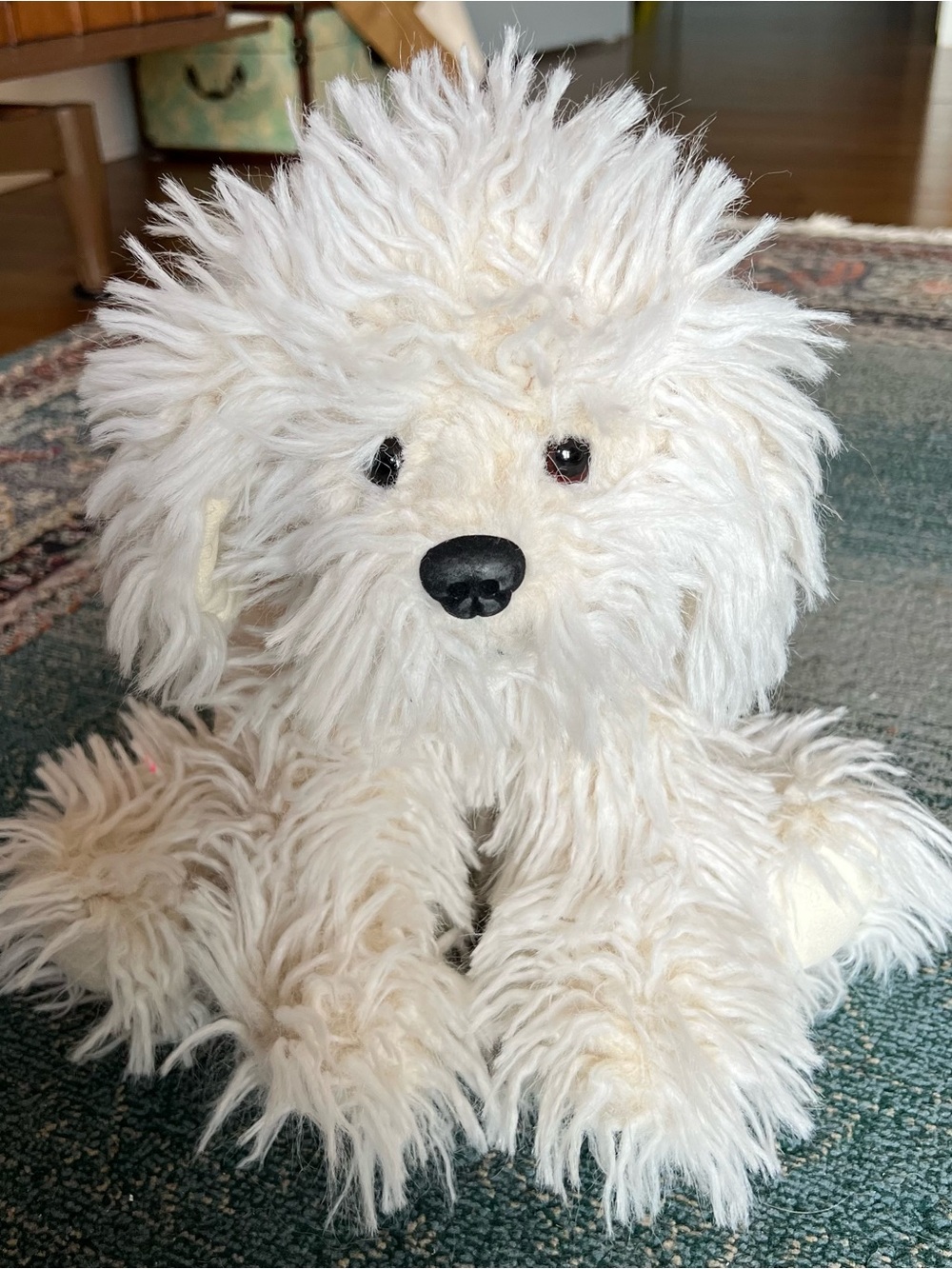 Gund White Shaggy Plush Dog à mes Dreyfus with Black Nose and Eyes